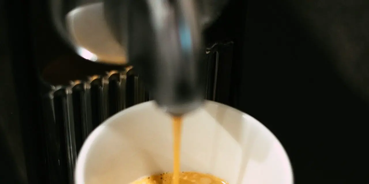 Cafetière Nespresso ne coule plus, que faire ?